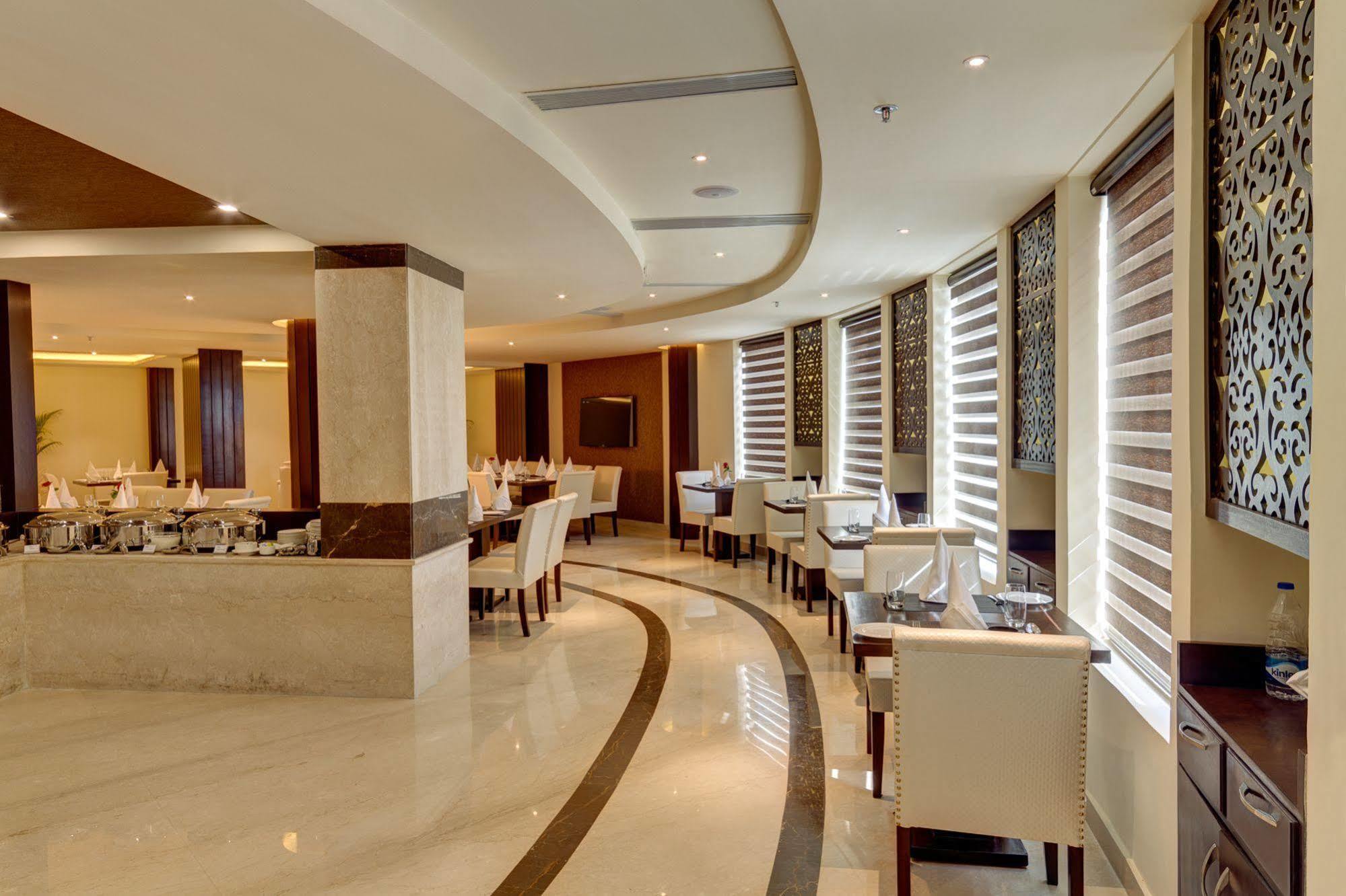 Days Hotel By Wyndham, ג'לנדהר מראה חיצוני תמונה