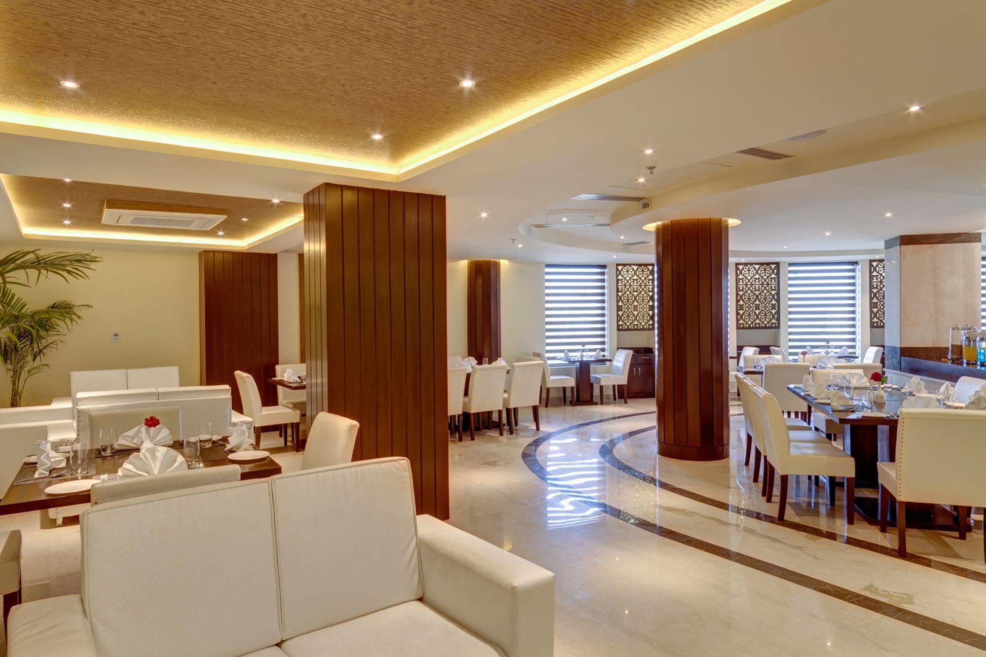 Days Hotel By Wyndham, ג'לנדהר מראה חיצוני תמונה