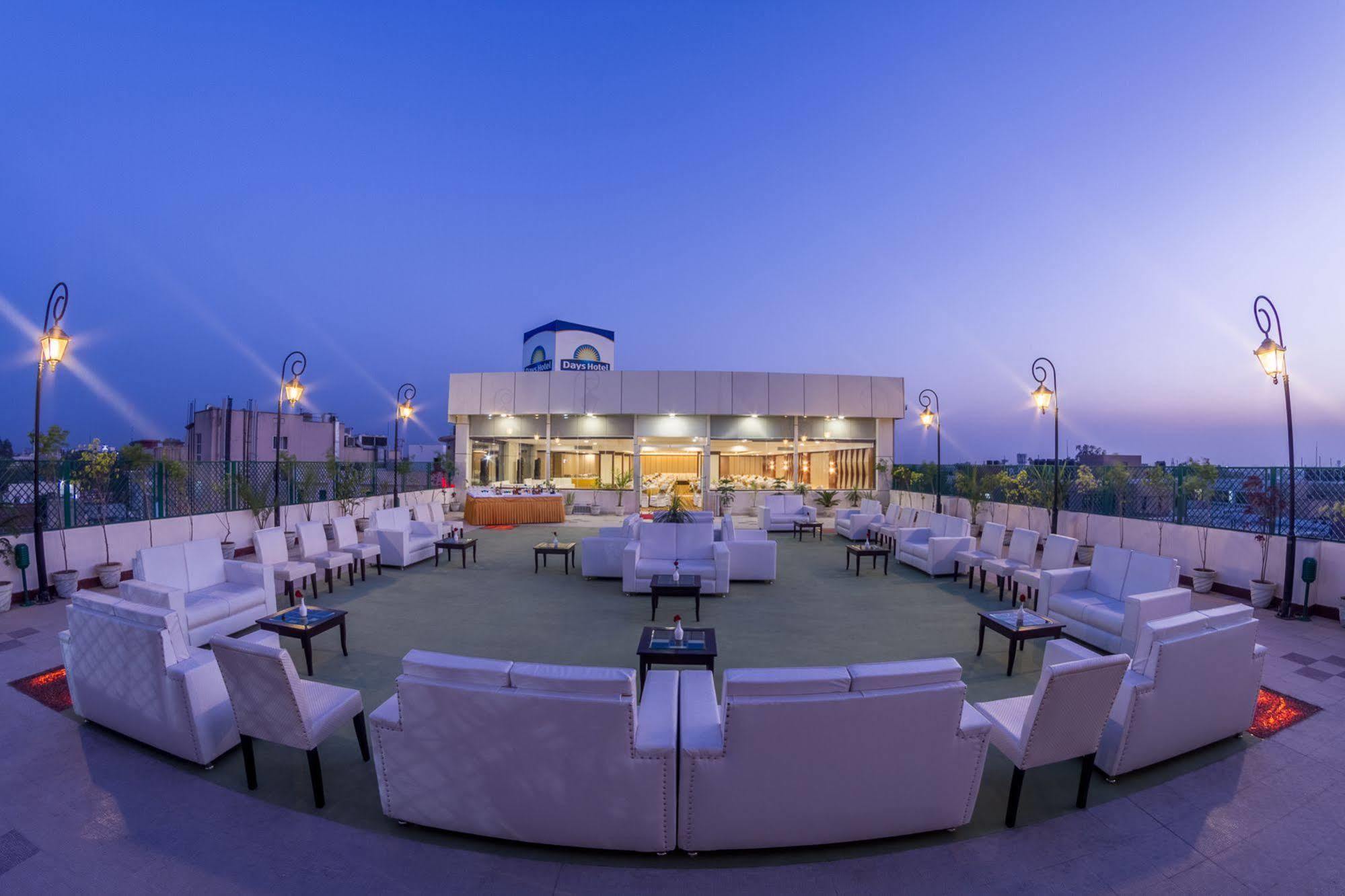 Days Hotel By Wyndham, ג'לנדהר מראה חיצוני תמונה